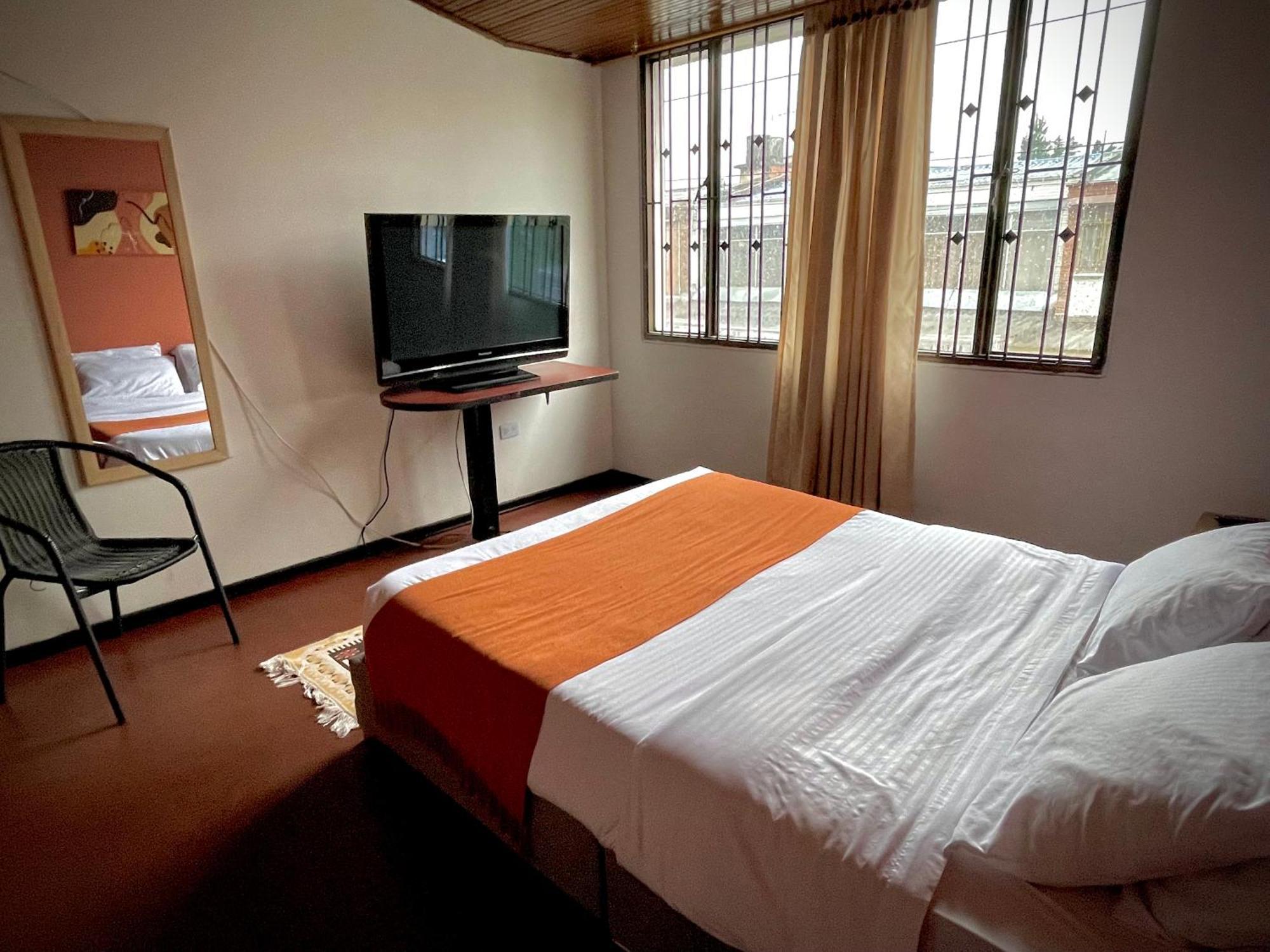 Way Maker 1 Hotel Bogota Exterior photo